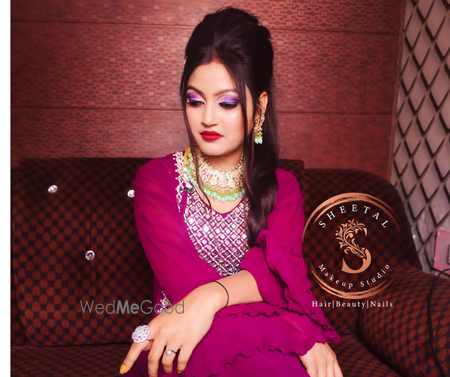 Album in City Shot in Vrindavan