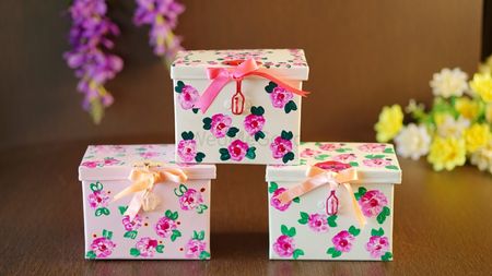 cute floral boxes