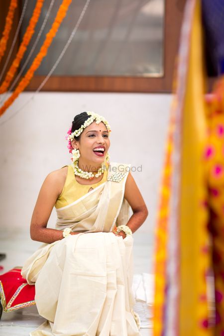 Floral jewellery look for South Indian bride with mogra flowers