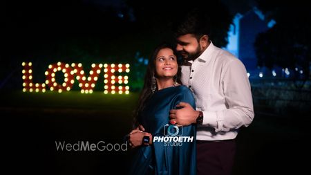 Album in City Shot in Delhi NCR