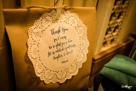 Thank you favour with note for guests