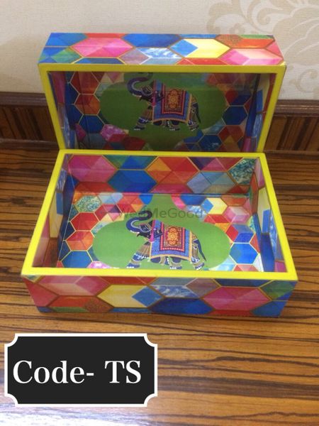 Wooden favour box for invite with elephant motif