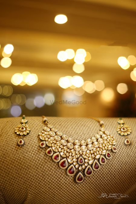 Bridal jewellery set with rubies