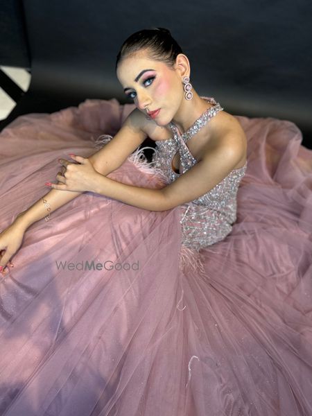 Album in City Shot in Delhi NCR