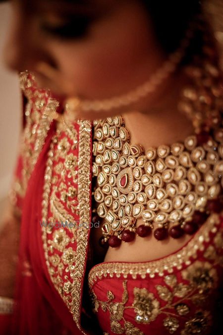 Bridal necklace with red stones 