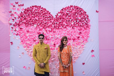 Mehendi photobooth with ombre heart 