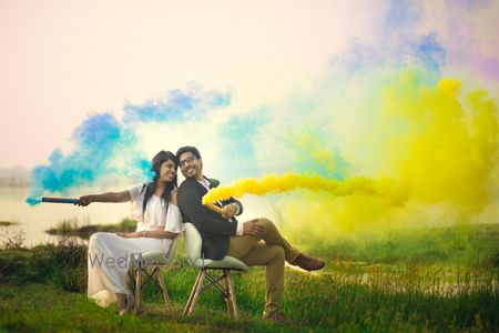 Pre wedding shoot outdoor with smoke sticks 