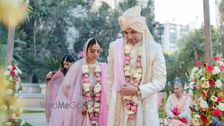 Album in City Shot in Delhi NCR