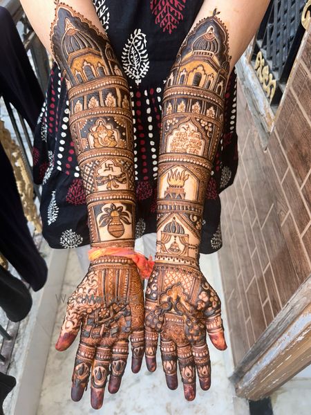 Album in City Shot in Nathdwara