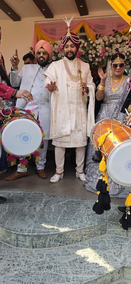 Album in City Shot in Lucknow