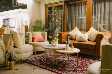 Album in City Shot in Delhi NCR