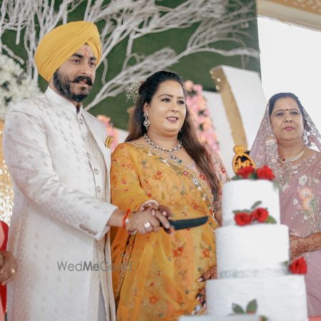 Album in City Shot in Bathinda