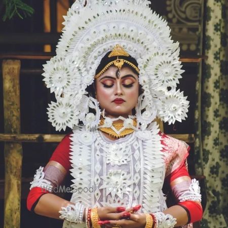 Album in City Shot in Kolkata