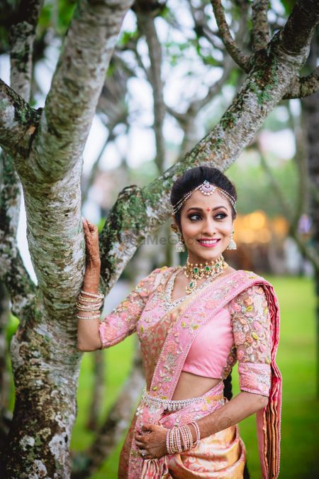 South Indian bride with minimal jewellery and modern look 