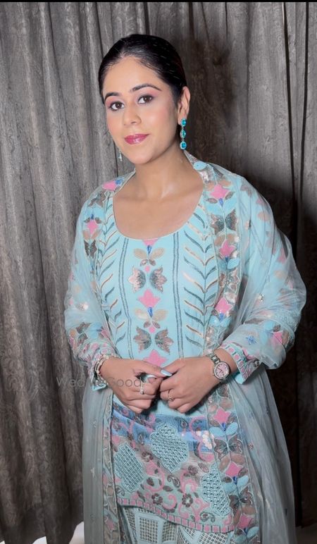 Album in City Shot in Delhi NCR