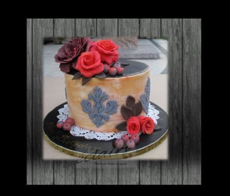 Photo of black and red cake