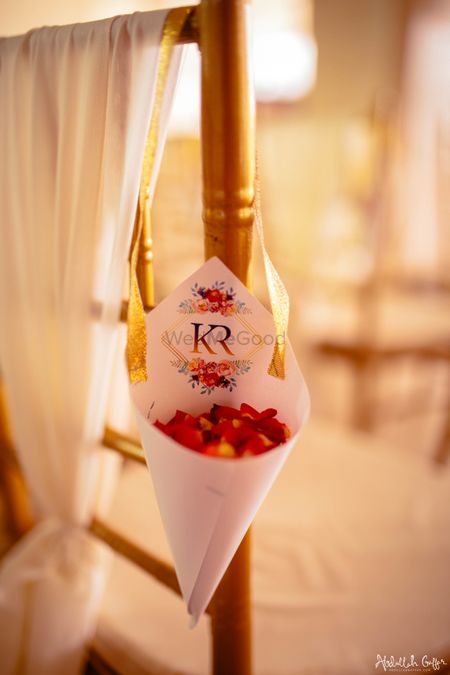 Wedding stationary with petals in cones