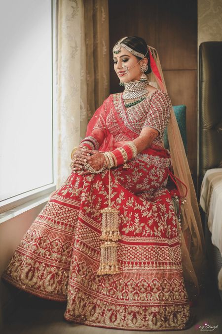 A bride in red and exquisite jewellery