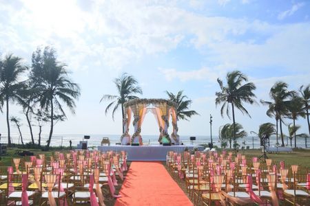 Photo of Pretty beach side mandap decor for wedding