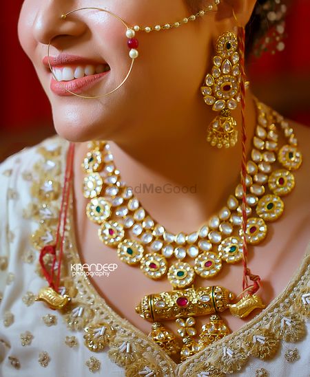 Bridal necklace with unique design 
