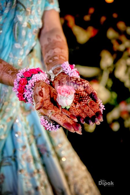 Bridal mehendi photography with flower 