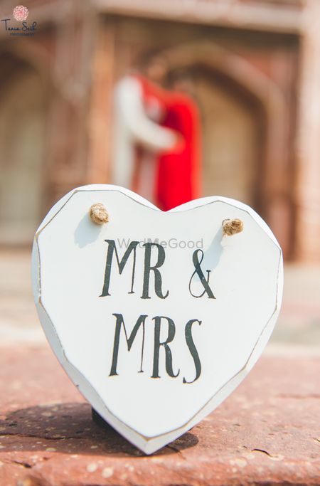 Photo of Mr and mrs heart prop