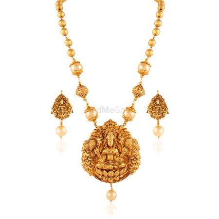 gold temple jewellery pendant