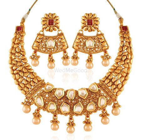 gold and polki necklace