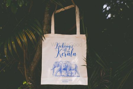 Wedding favour idea personalised tote bags