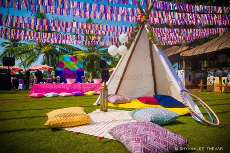 Teepee decor for outdoor brunch 