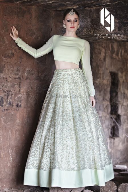 How to Style Lehenga Skirt With A Crop Top For Mehendi Functions