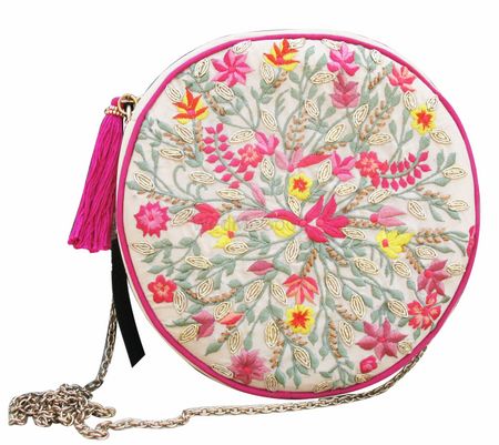 Photo of Circular pouches with embroidery