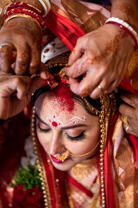Photo of bengali bridal portrait