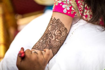Bridal Hand Mehendi Design - Caricature Mehendi Design