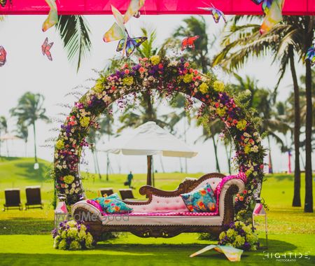 Photo of A floral decor for mehndi