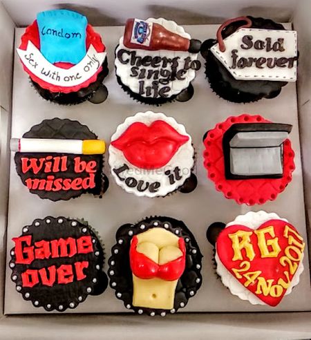 Photo of Bachelorette themed cupcakes