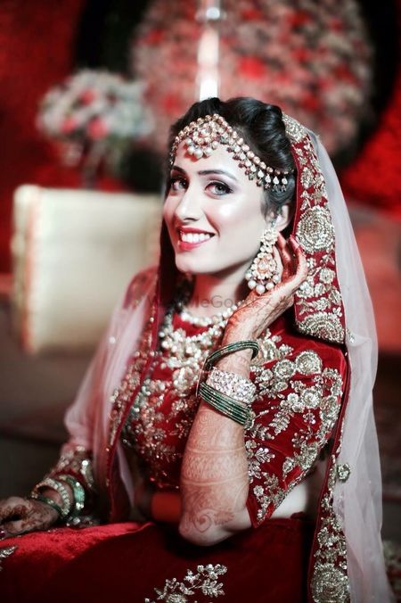 Indian bride with polki earrings