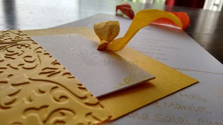 Photo of yellow 3d cards