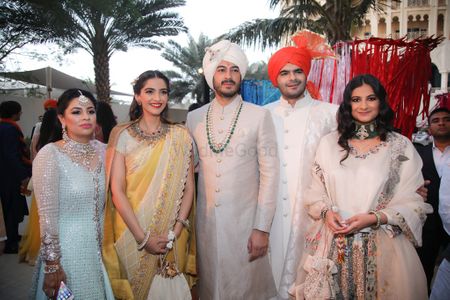 Photo of Family pose with Sonam Kapoor & Rhea Kapoor at the baraat