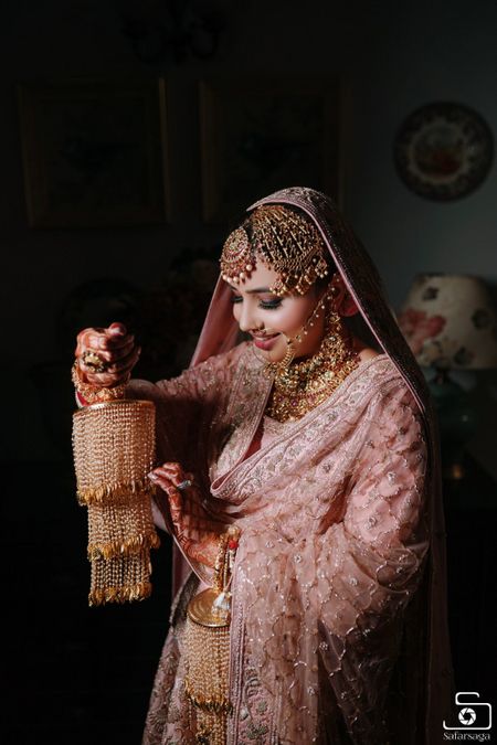 Beautiful bride in OTT jewellery. 