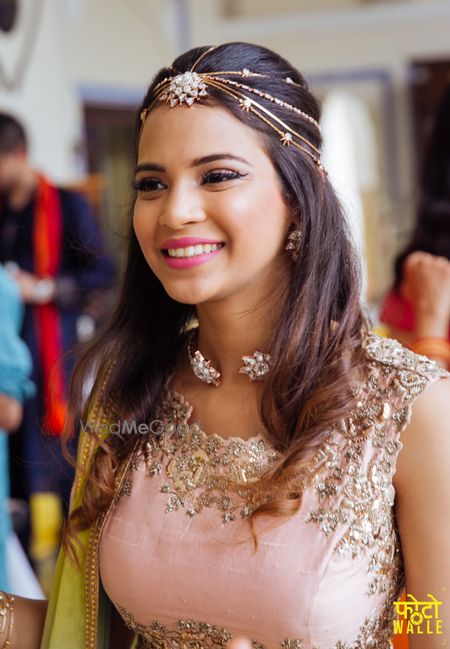 Head chain with multiple strands for mehendi