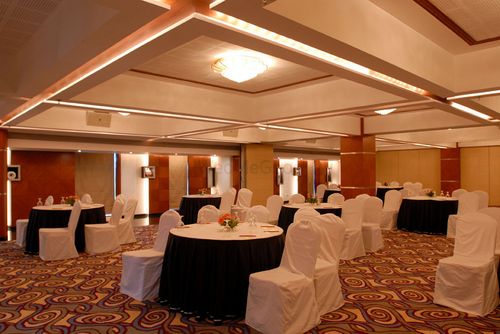 Peninsula Grand Mumbai Banquet Wedding Venue With Prices