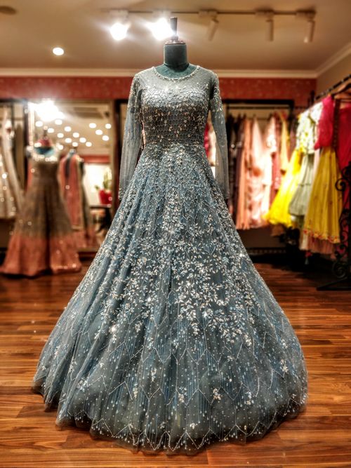 Engagement Gowns - Latest Collection ...
