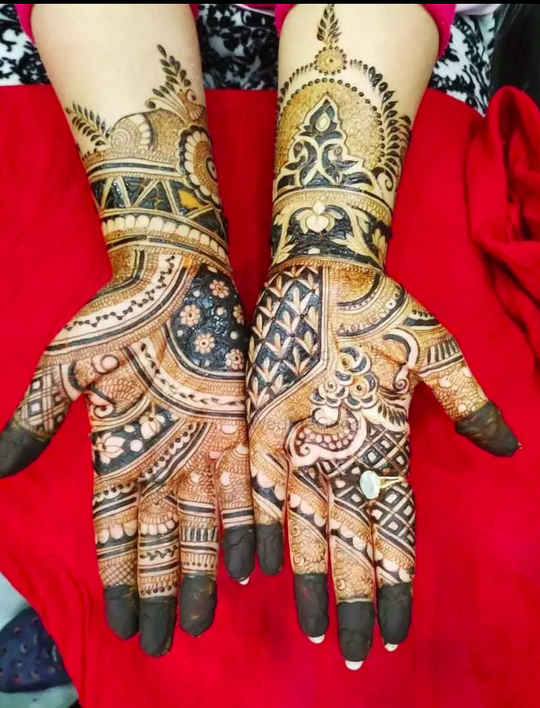 Simple Sawan 2022 Mehndi Designs: Lord Shiva Portrait Mehndi and Quick Henna  Patterns To Apply on Palms During the Pious Shravan Month (Watch Videos) |  🛍️ LatestLY