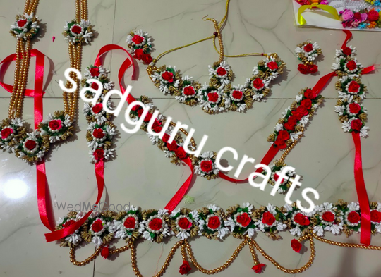 Where to find Flower Jewellery in Pune Best Stores List