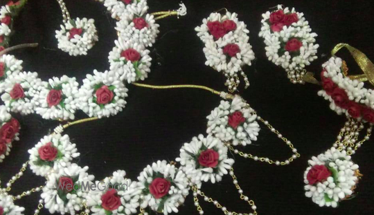 Flower jewellery outlet in borivali