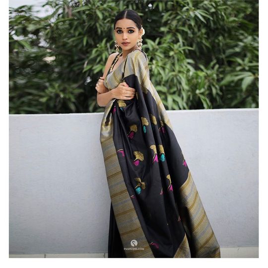 Sapphire Kanjivaram Silk Saree - DJ215 – Pashudh Sarees