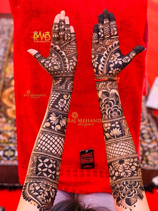 Rihan Bridal Mehndi Artist | Karwa Chauth Mehndi Booking Start Now To  schedule an appointment for Home' Service's Please Call 9716882882 Follow  Us 👉 @3d_henna_... | Instagram