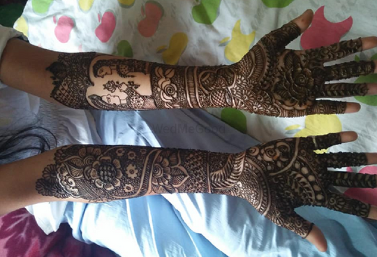 Mitali - Best Bridal & Wedding Mehendi Artist in Rajkot | BookEventZ