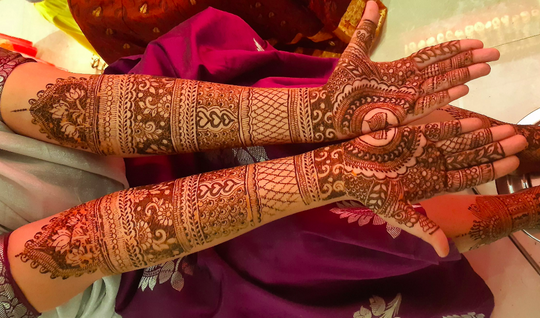 Love your passion ❤️ | Mehndi design easy and beautiful #mehndi #mehndhi # mehandi #reelsinsta #reelitfeelit #reelsindia #hennadesign #henna… |  Instagram